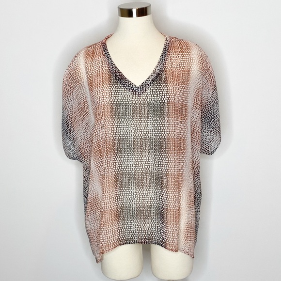 CAbi Style 240 Sheer Oversized Pattern Top - Picture 1 of 9